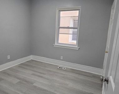 4307 Maple Avenue - Photo Thumbnail 16
