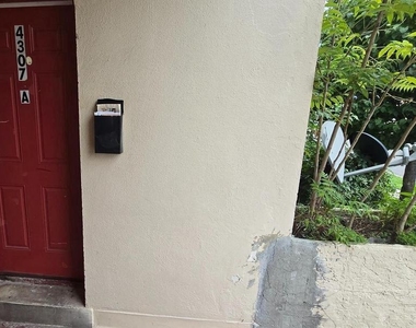 4307 Maple Avenue - Photo Thumbnail 1