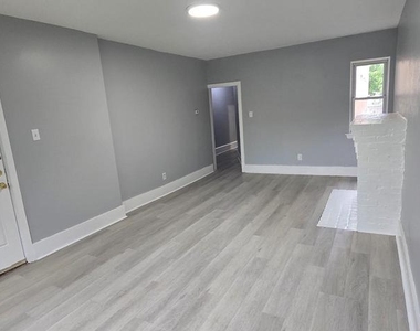 4307 Maple Avenue - Photo Thumbnail 5