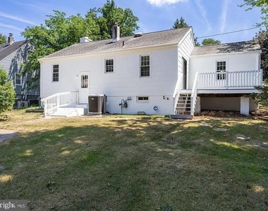 217 Chestnut Street - Photo Thumbnail 10