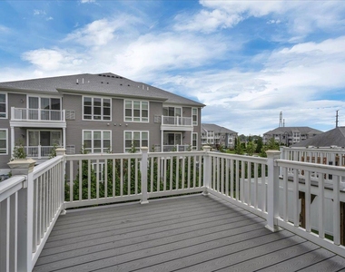 7 Hamilton Court - Photo Thumbnail 17