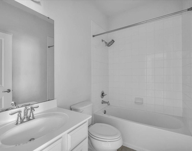 7 Hamilton Court - Photo Thumbnail 12
