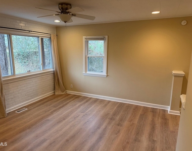 3117 Tryon Road - Photo Thumbnail 7