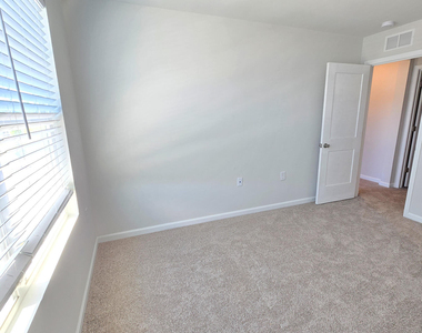 5035 Kota Street - Photo Thumbnail 27