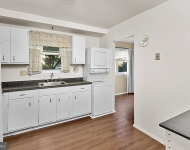14 Florence Tollgate Place - Photo Thumbnail 6