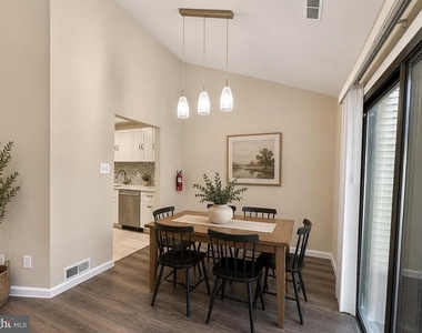 505b Cypress Point Circle - Photo Thumbnail 2