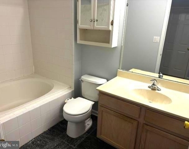 1504 Coventry Way - Photo Thumbnail 15