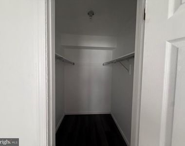 1705 Heatherstone Court - Photo Thumbnail 25