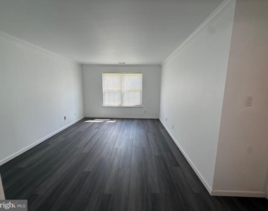 1705 Heatherstone Court - Photo Thumbnail 15