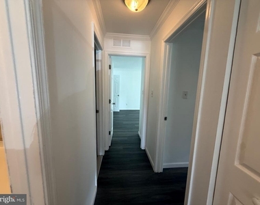 1705 Heatherstone Court - Photo Thumbnail 20