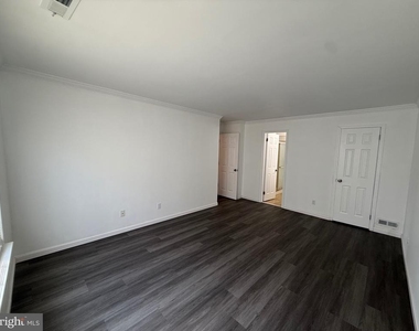 1705 Heatherstone Court - Photo Thumbnail 22