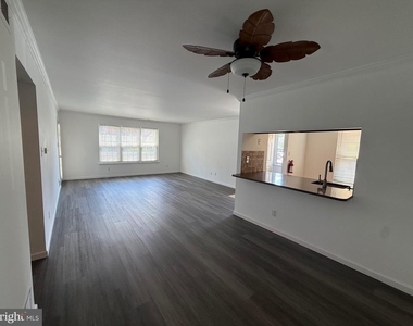 1705 Heatherstone Court - Photo Thumbnail 8