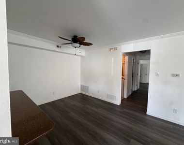 1705 Heatherstone Court - Photo Thumbnail 9