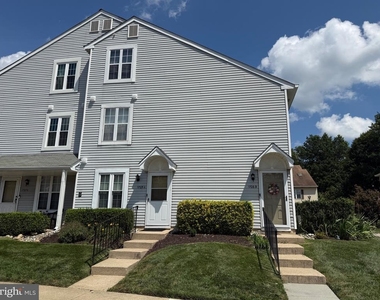 1705 Heatherstone Court - Photo Thumbnail 1