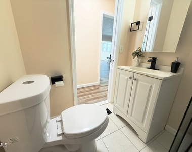 417 North Street - Photo Thumbnail 12