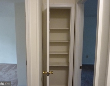 809 Logan Street - Photo Thumbnail 14