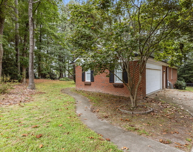 109 Oaklake Court - Photo Thumbnail 30
