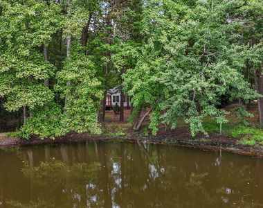 109 Oaklake Court - Photo Thumbnail 44