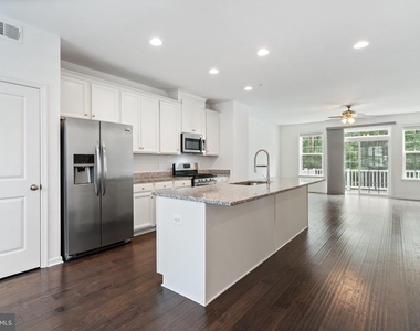 23048 Mountain Laurel Lane - Photo Thumbnail 5