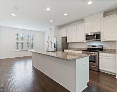 23048 Mountain Laurel Lane - Photo Thumbnail 2