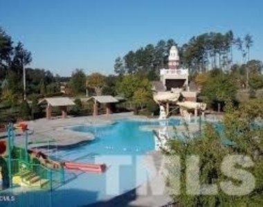 529 Balsam Fir Drive - Photo Thumbnail 16
