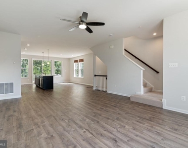 44042 Eucalyptus Way - Photo Thumbnail 13