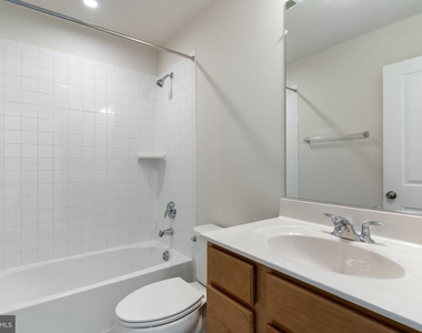 44042 Eucalyptus Way - Photo Thumbnail 22
