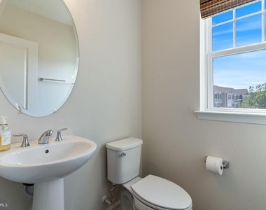 44042 Eucalyptus Way - Photo Thumbnail 14