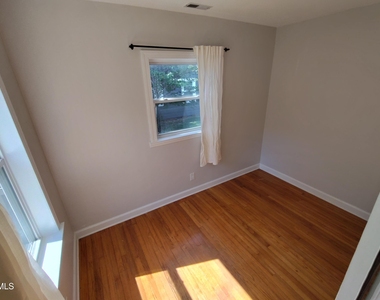 2519 Banner Street - Photo Thumbnail 2
