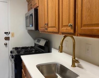 3450 Toledo Terrace - Photo Thumbnail 11
