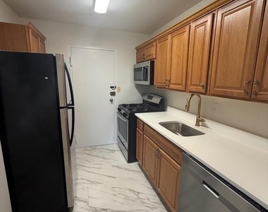 3450 Toledo Terrace - Photo Thumbnail 8