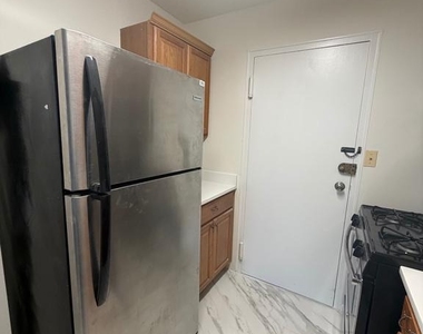 3450 Toledo Terrace - Photo Thumbnail 9