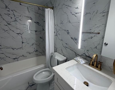 3450 Toledo Terrace - Photo Thumbnail 14