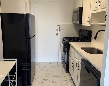 3450 Toledo Terrace - Photo Thumbnail 6