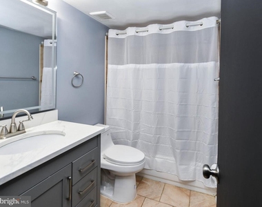 10208 Prince Place - Photo Thumbnail 10