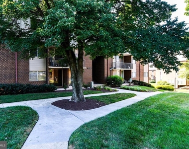 10208 Prince Place - Photo Thumbnail 27