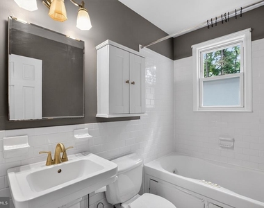 14925 Schall Road - Photo Thumbnail 4