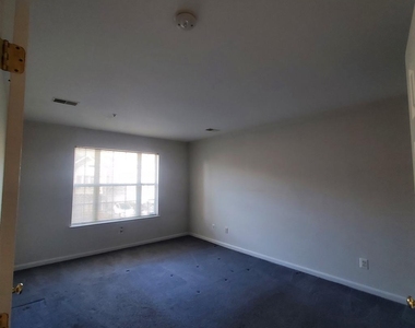 16211 Ellipse Terrace - Photo Thumbnail 10