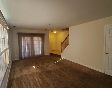16211 Ellipse Terrace - Photo Thumbnail 19