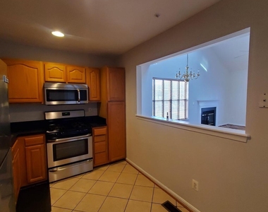 16211 Ellipse Terrace - Photo Thumbnail 6