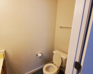 16211 Ellipse Terrace - Photo Thumbnail 14