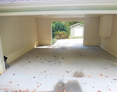6704 Winding Trail - Photo Thumbnail 24