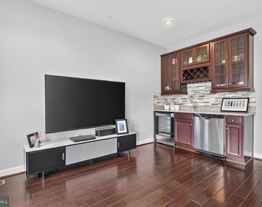 809 Fair Winds Way - Photo Thumbnail 28