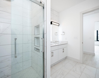 120 Mosaic Boulevard - Photo Thumbnail 12