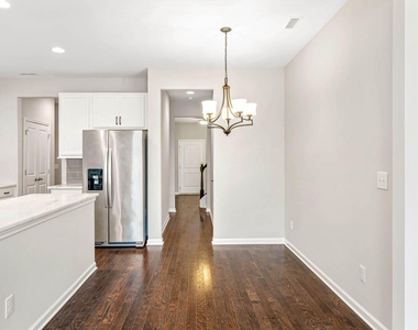 506 Aronia Drive - Photo Thumbnail 11