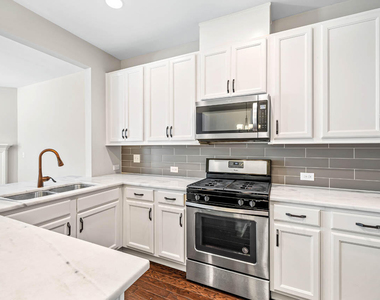 506 Aronia Drive - Photo Thumbnail 17