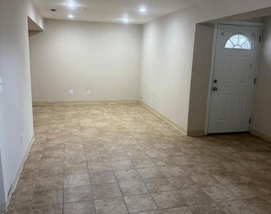 5909 Plata Street - Photo Thumbnail 9