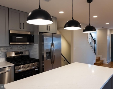 7114 E Kilmer Street - Photo Thumbnail 1