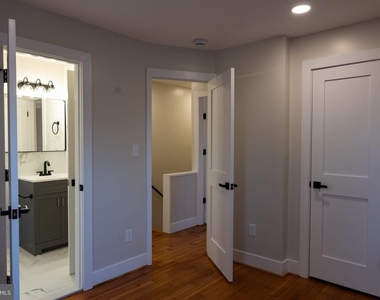 7114 E Kilmer Street - Photo Thumbnail 9
