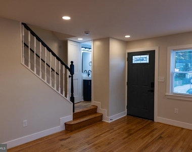 7114 E Kilmer Street - Photo Thumbnail 8